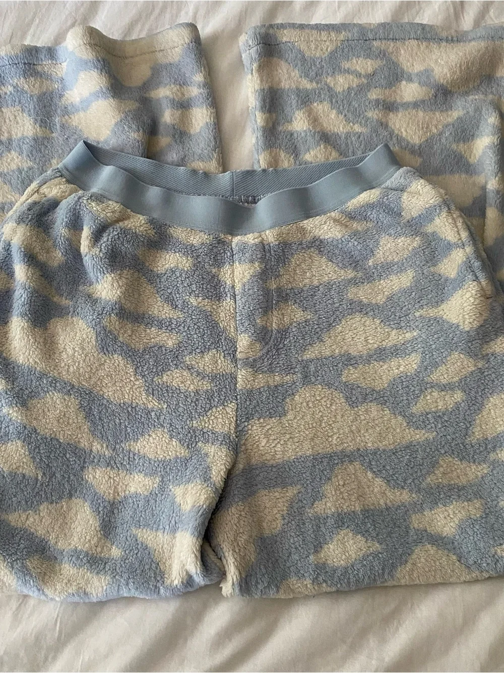 Gap Pajama Pants Girls 14 Blue Fleece Clouds Cozy Lounge Pajama Bottoms Pjs Fun